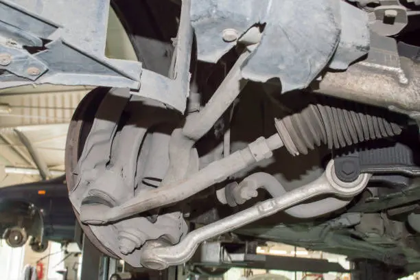 Alustasi aliarvostettu ”äänenvaimennin”: miten Sway-tangon holkit muovaavat ensiluokkaista ajotuntumaa