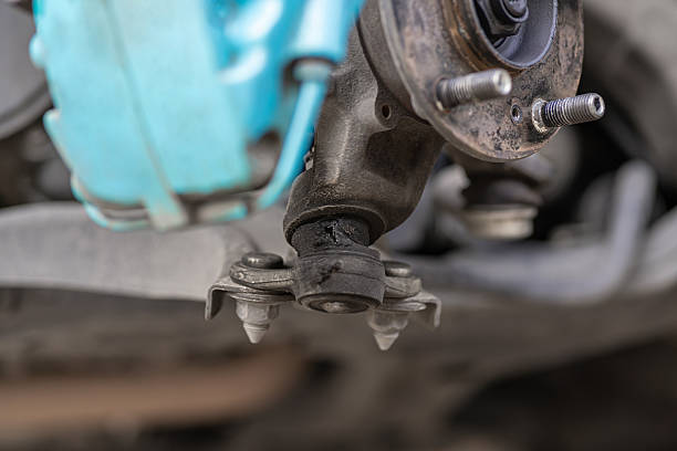 Räätälöity, ei yleinen: Kuinka jousitustyyppi määrittää holkin suorituskyvyn kaikki näkökohdat