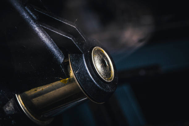 Ohjausvarren holkkiteknologian kehitys: Passiivisesta eristämisestä korkean suorituskyvyn vaatimuksiin sähköajoneuvojen aikakaudella